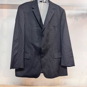 Hugo Boss mens 3 Button 48R Super 120s Wool Pinstripe Suit Jacket
